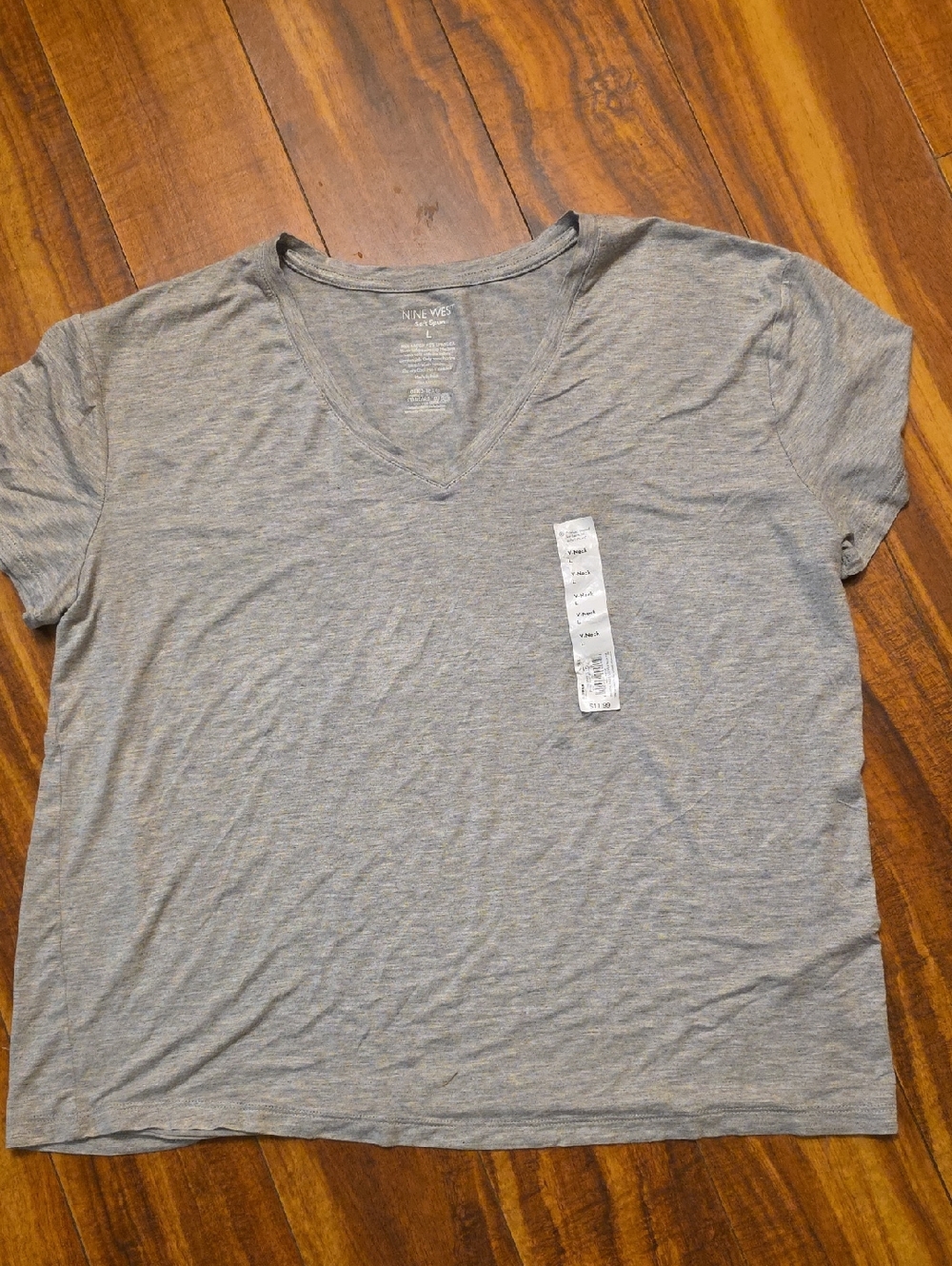Nine West Light Heather Gray V-Neck Short Sleeve Tee